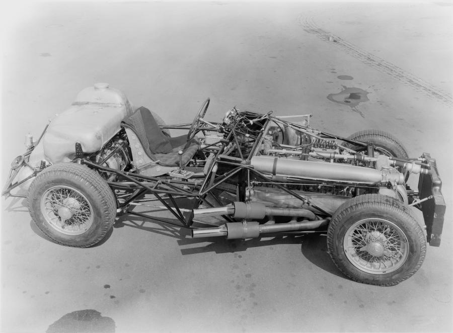  Mercedes-Benz 300 SLR 1955 года  (фото 5 из 69)